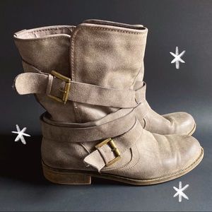 Boots / Ankle Booties